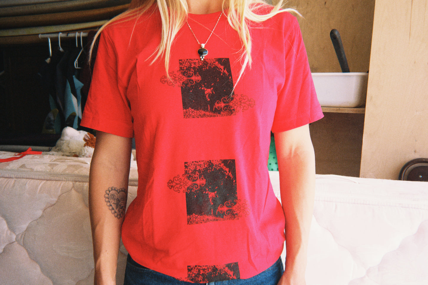 Tres Gatos Tee