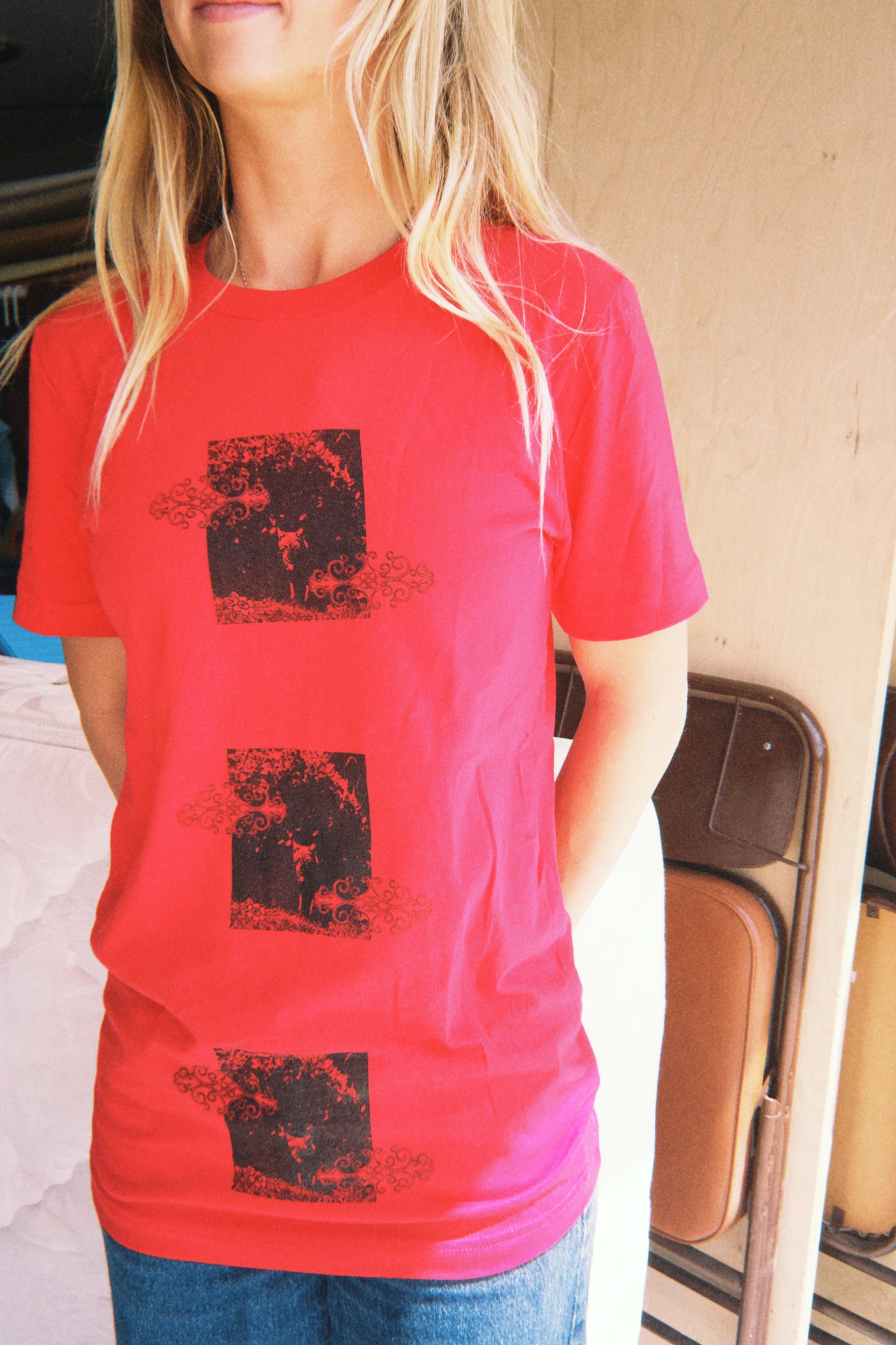 Tres Gatos Tee